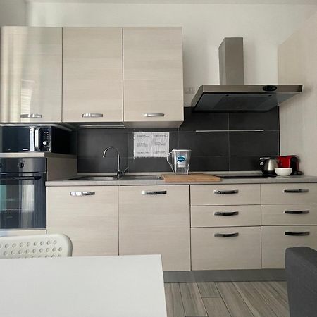 Gardone Apartment - Ampio Appartamento Con 2 Camere Da Letto - Comodo Per Duomo! Milano Dış mekan fotoğraf